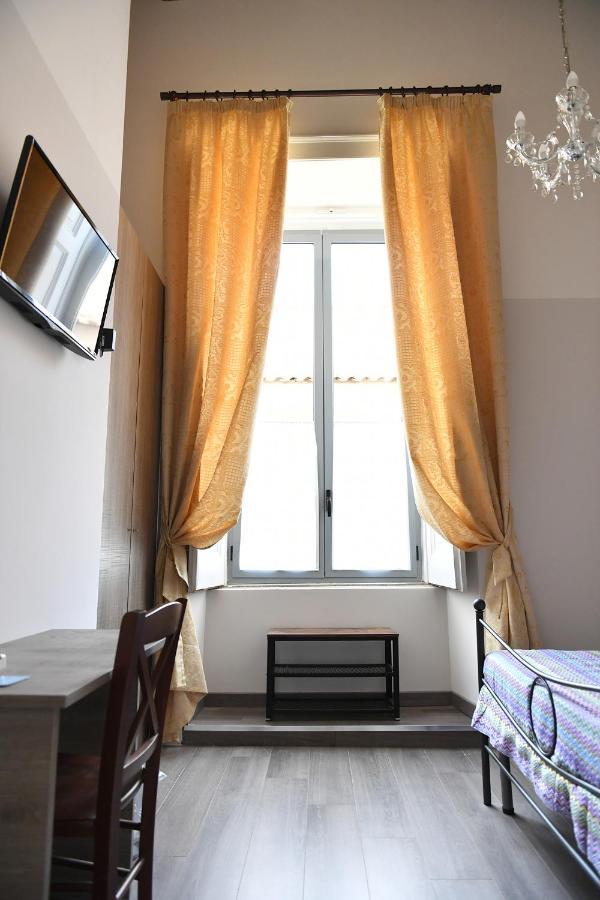 B&B A Due Passi Казерта Экстерьер фото